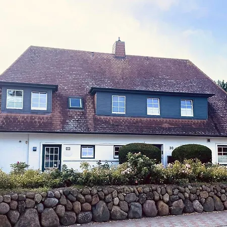 Sea-cottage-two Apartment *